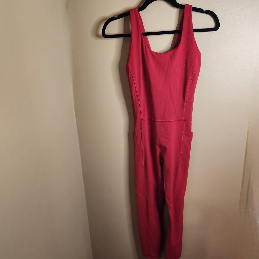 Athleta Salutation Bodysuit Red Sleeveless Yoga Jumpsuit Pockets 824817 Small